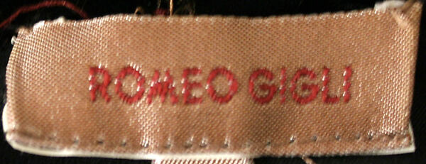 Halter, Romeo Gigli (Italian, born 1949), silk, Italian