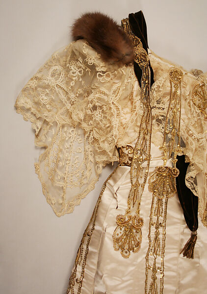 Ball gown, House of Worth (French, 1858–1956), silk, fur, French
