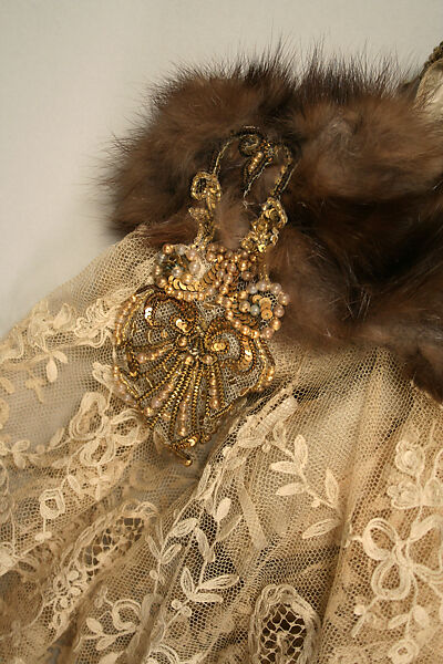 Ball gown, House of Worth (French, 1858–1956), silk, fur, French