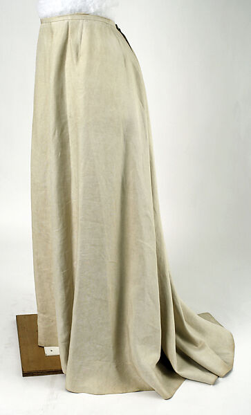 Skirt, linen, American or European