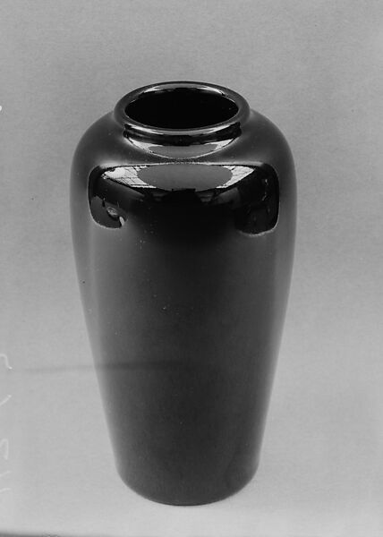 Vase, Rookwood Pottery Company (American, Cincinnati, Ohio 1880–1967), Earthenware, American
