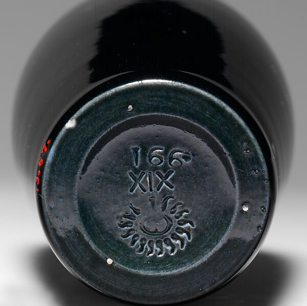 Vase, Rookwood Pottery Company (American, Cincinnati, Ohio 1880–1967), Earthenware, American