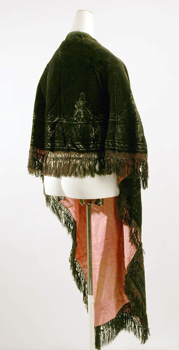 Cape, silk, American or European