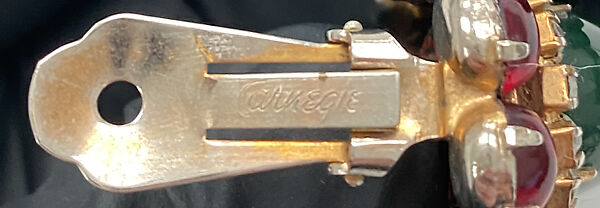 Jewelry set, Hattie Carnegie, Inc. (American, 1918–1965), glass, base metal, plastic, American