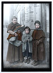 V. Miséreuses aux Halles Centrales - Paris, Paul Géniaux  French, Gelatin silver transparency on glass with applied color