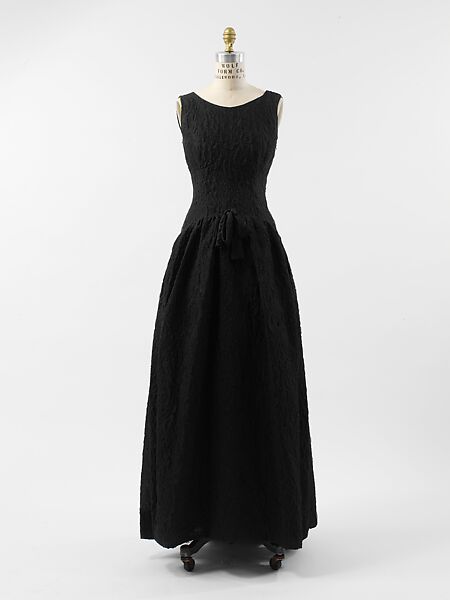 Evening dress, House of Balenciaga (French, founded 1937), silk, French 