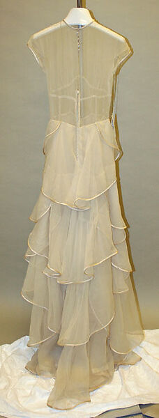 Wedding dress, Hattie Carnegie, Inc. (American, 1918–1965), silk, American