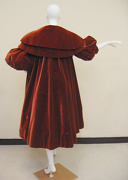 Evening coat, House of Balenciaga (French, founded 1937), silk, French