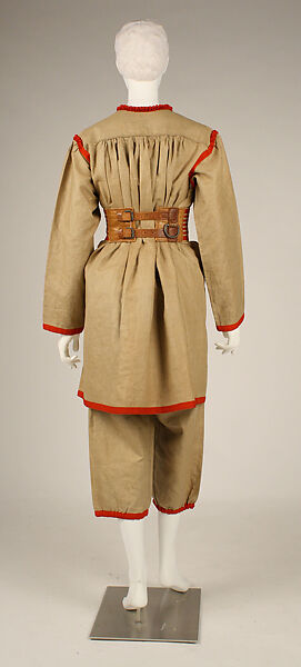 Gym suit, linen, cotton, leather, metal, French