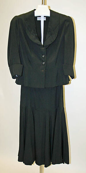 Suit, Mainbocher (French and American, founded 1930), silk, plastic (cellulose nitrate), American 