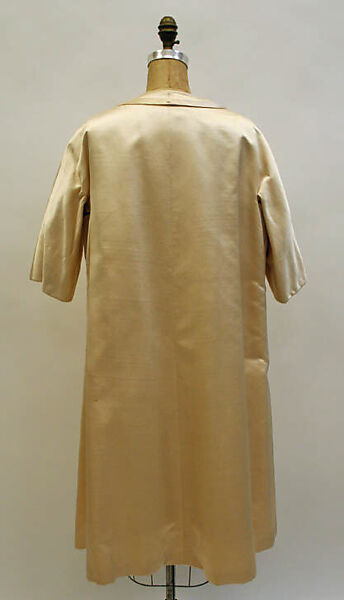 Evening coat, Mainbocher (French and American, founded 1930), silk, fur, American