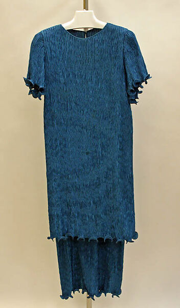 Evening dress, Mary McFadden (American, born New York, 1938), silk, American 