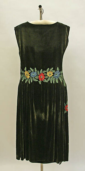 Evening dress, Edward Molyneux (French (born England), London 1891–1974 Monte Carlo), silk, French