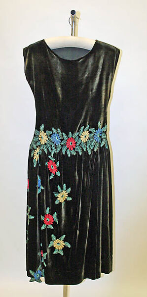 Evening dress, Edward Molyneux (French (born England), London 1891–1974 Monte Carlo), silk, French 