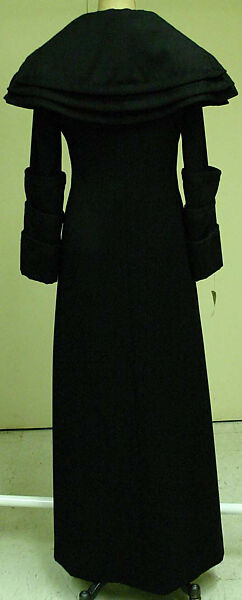 Evening coat, Thea Porter (British (born Israel), Jerusalem 1927–2000 London), wool, silk, British