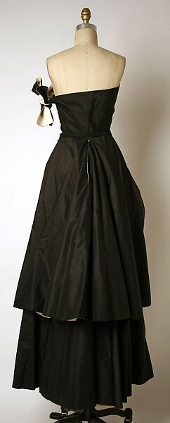 Evening dress, Madame Grès (Germaine Émilie Krebs) (French, Paris 1903–1993 Var region), wool, metal, silk, French