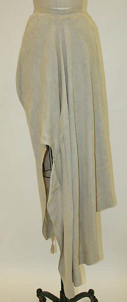 Riding skirt, linen, American or European 