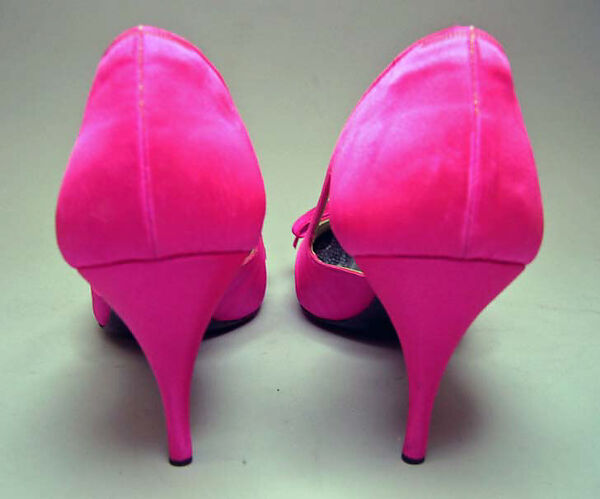 Evening ensemble, (a, b) House of Givenchy (French, founded 1952), silk, fur, French