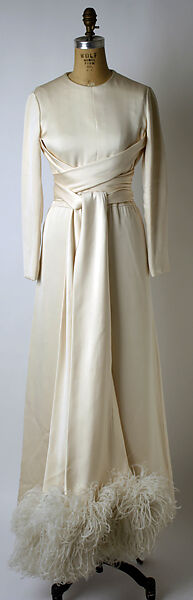 Evening dress, Valentino (Italian, born 1932), silk, feathers, Italian 