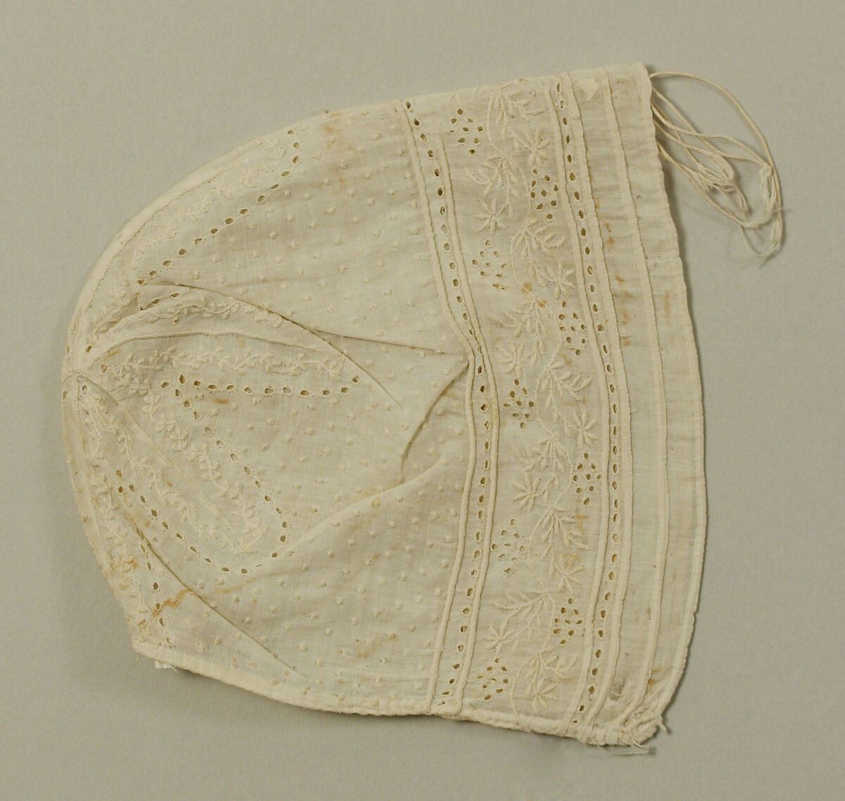 Cap, linen, British