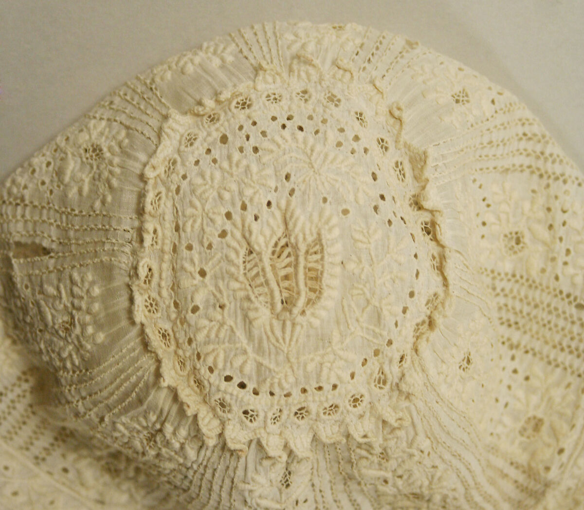Cap, linen, British
