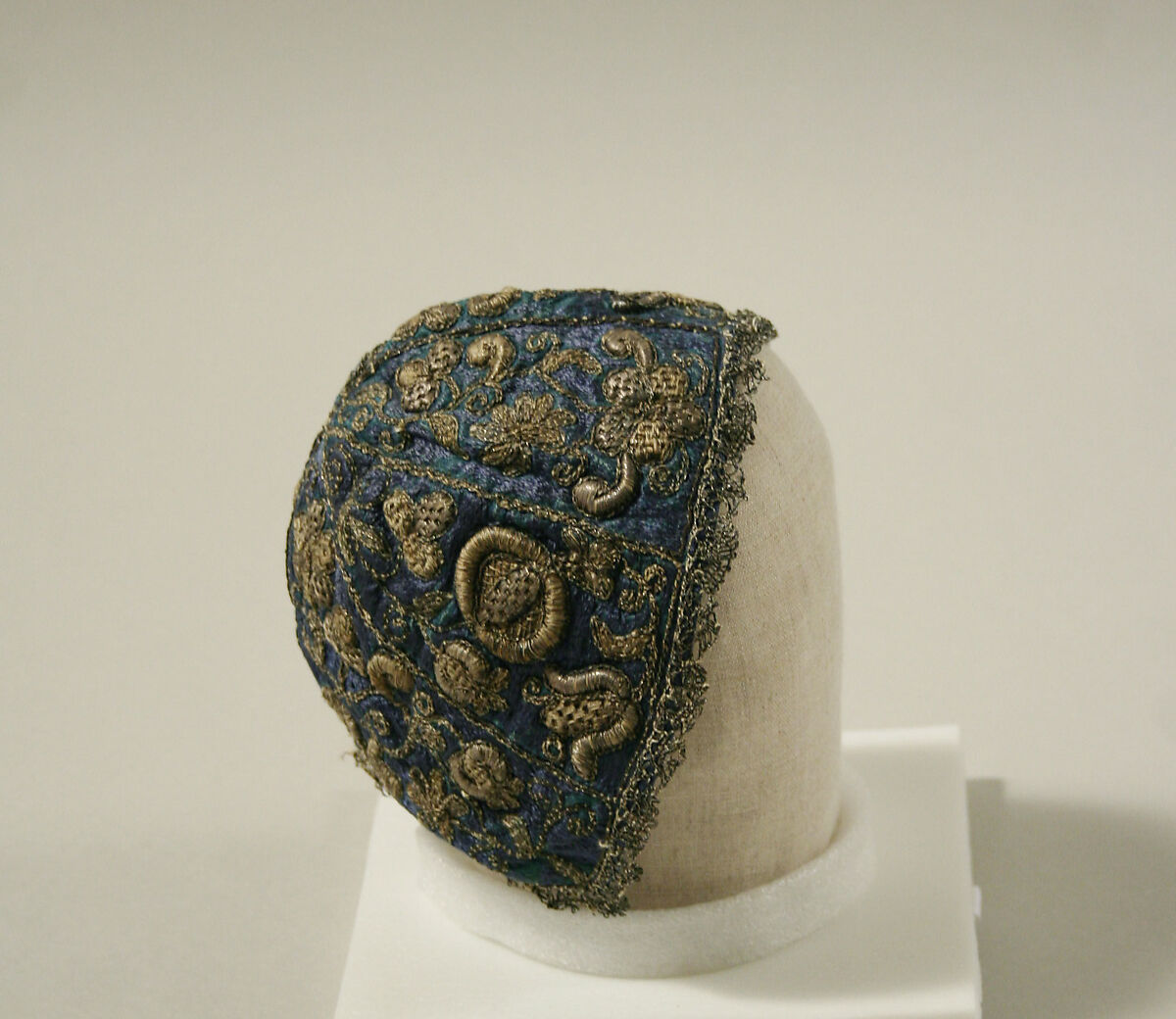 Cap, silk, metal thread, European 