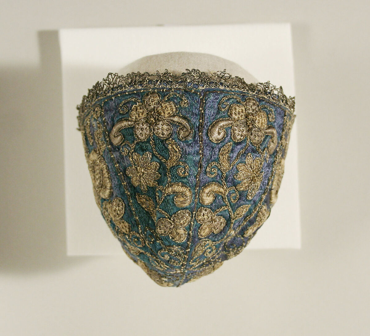 Cap, silk, metal thread, European