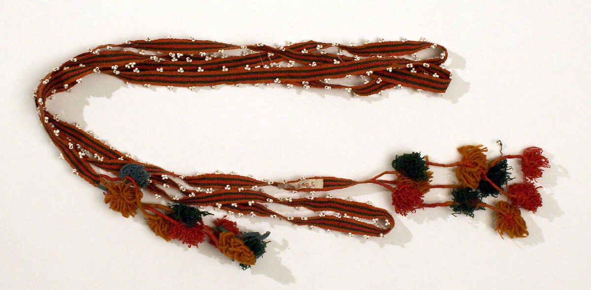 Ensemble, linen, Romanian