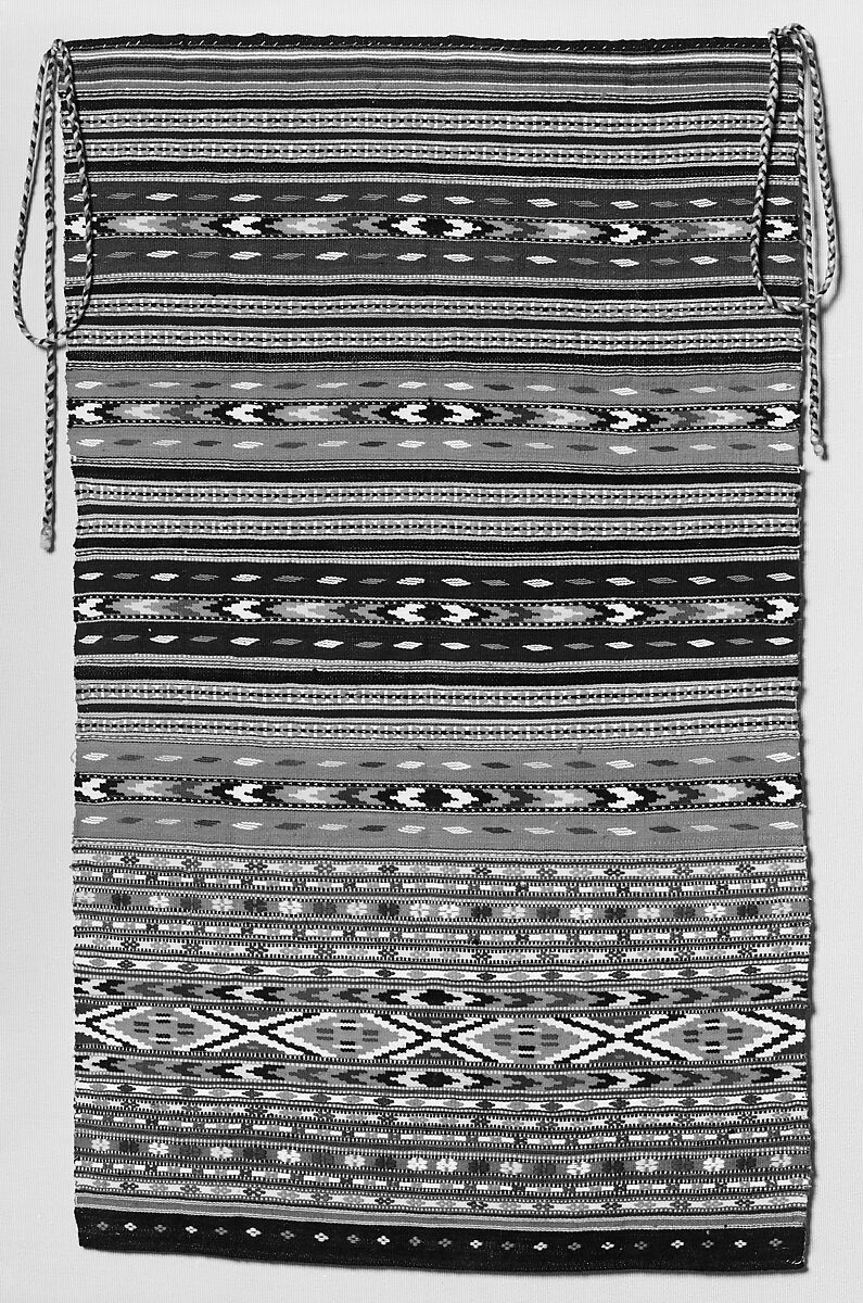Ensemble, (a, c) cotton
(b,d) wool, Romanian