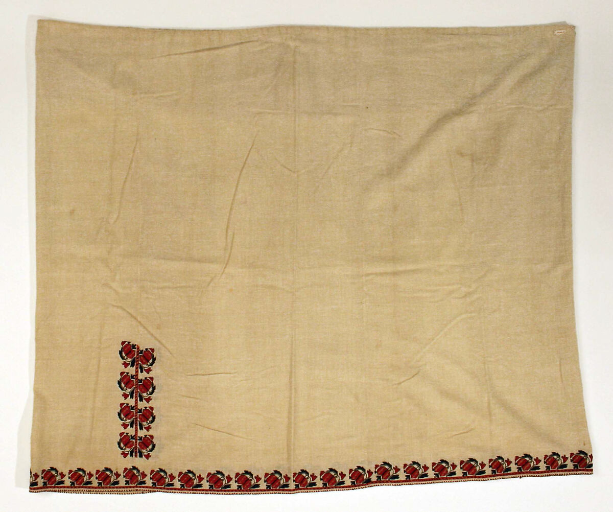 Ensemble, (a, c) cotton
(b,d) wool, Romanian