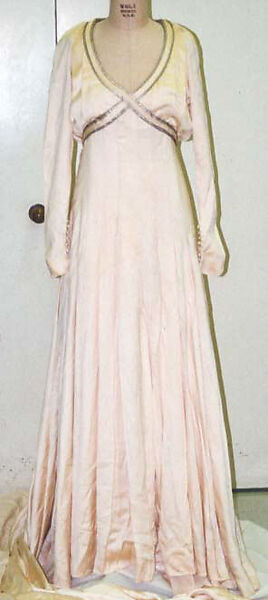 Wedding dress, Hawes Incorporated (American, 1928–40; 1947–48), silk, American 