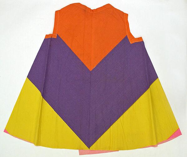 Beach cover-up, Elisa Daggs, paper, American