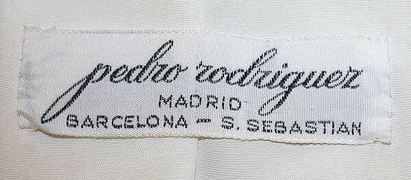 Evening ensemble, Pedro Rodriguez (Spanish, 1895–1990), silk, plastic, Spanish