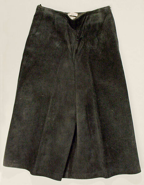 Evening ensemble, Turnbull &amp; Asser (British, founded 1885), silk, leather, British