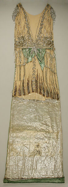 Court presentation ensemble, W. W. Reville-Terry, Ltd. (British), silk, British 