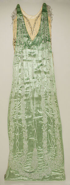 Court presentation ensemble, W. W. Reville-Terry, Ltd. (British), silk, British