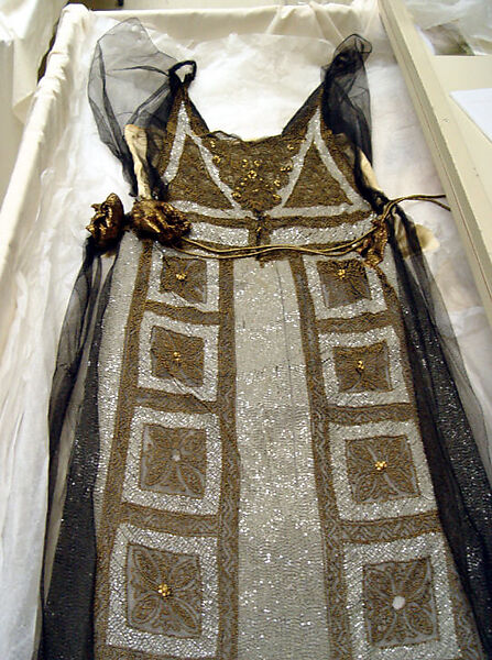 Evening dress, Bergdorf Goodman (American, founded 1899), silk, cotton, glass, metallic thread, American